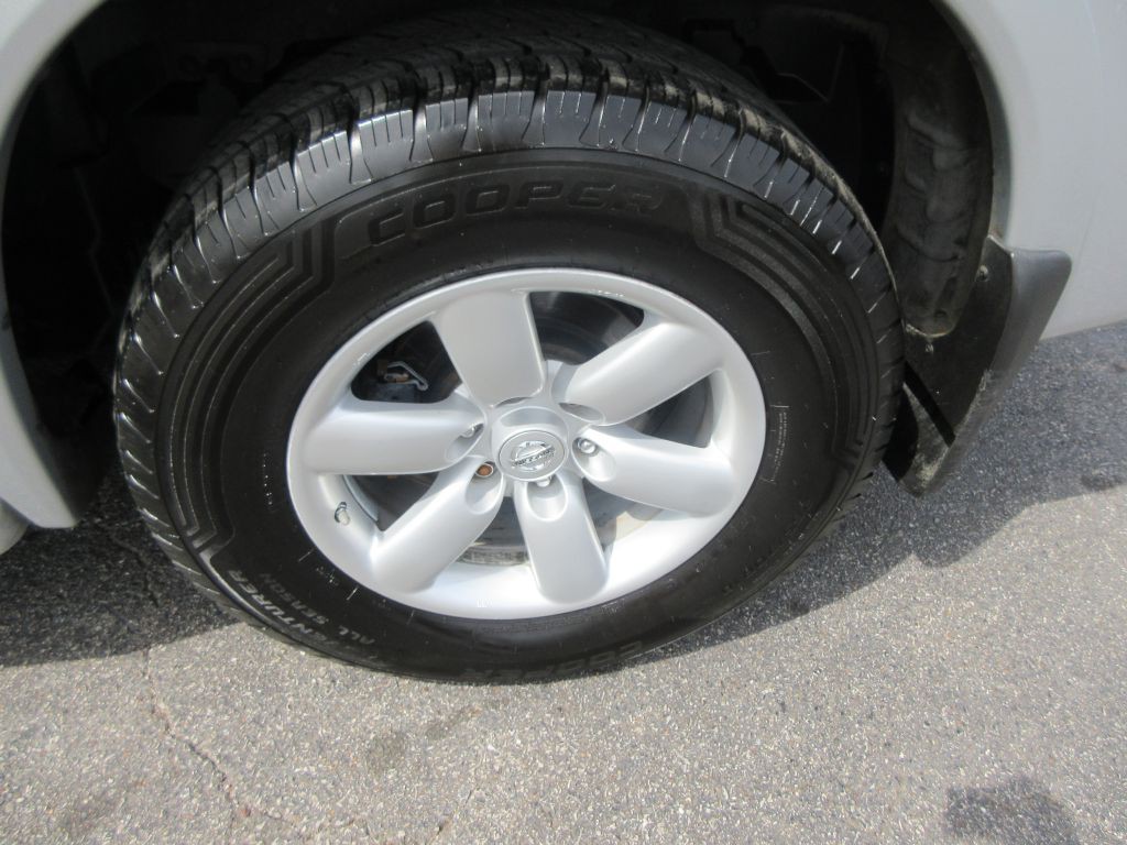 2011 Nissan Armada Image 14