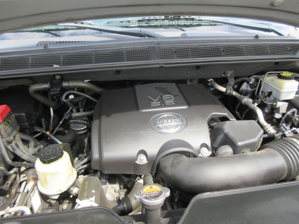 2011 Nissan Armada Image 17