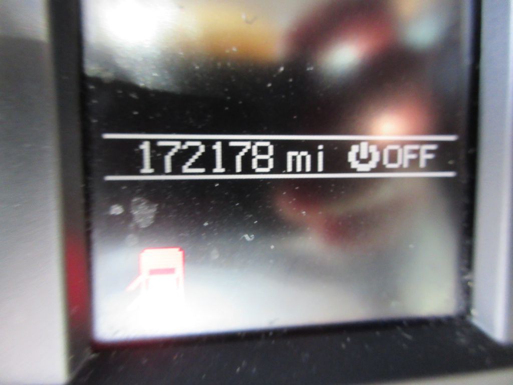 2011 Jeep Grand Cherokee Image 8