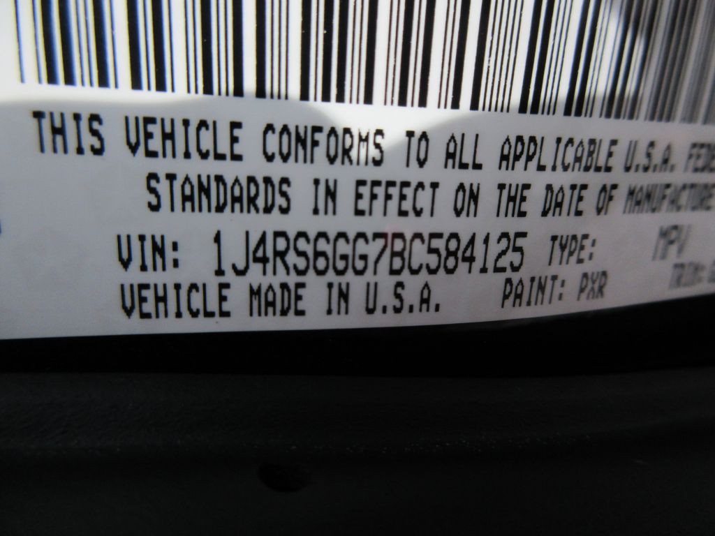 2011 Jeep Grand Cherokee Image 14