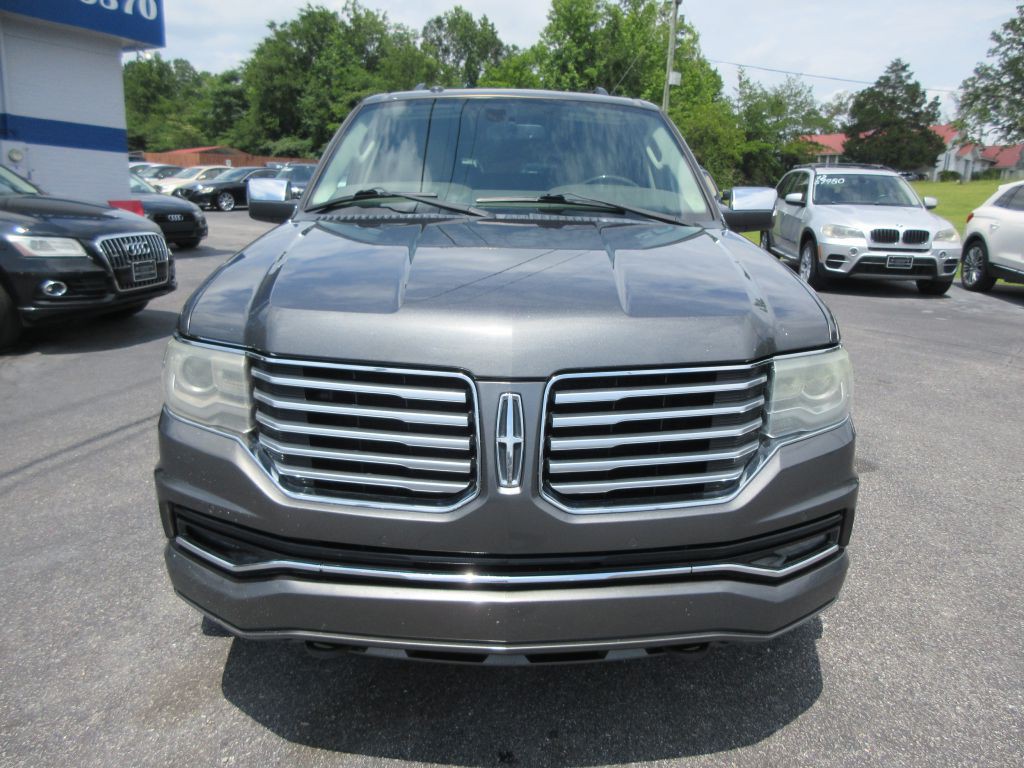 2015 Lincoln Navigator Image 2