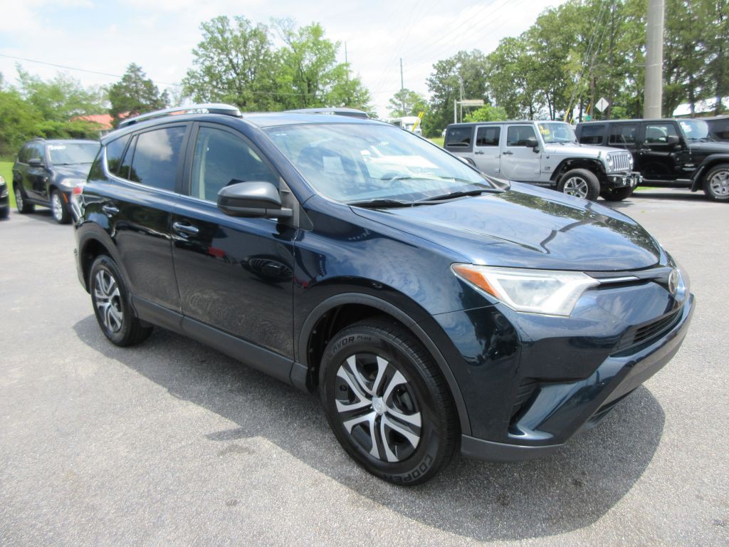 2017 Toyota Rav4 Image 3