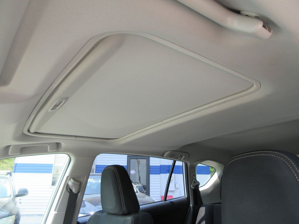 2015 Toyota Rav4 Image 11