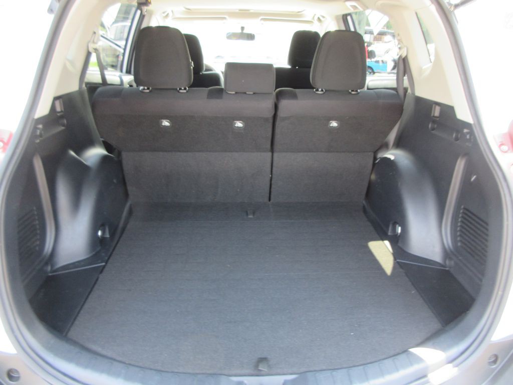 2015 Toyota Rav4 Image 16