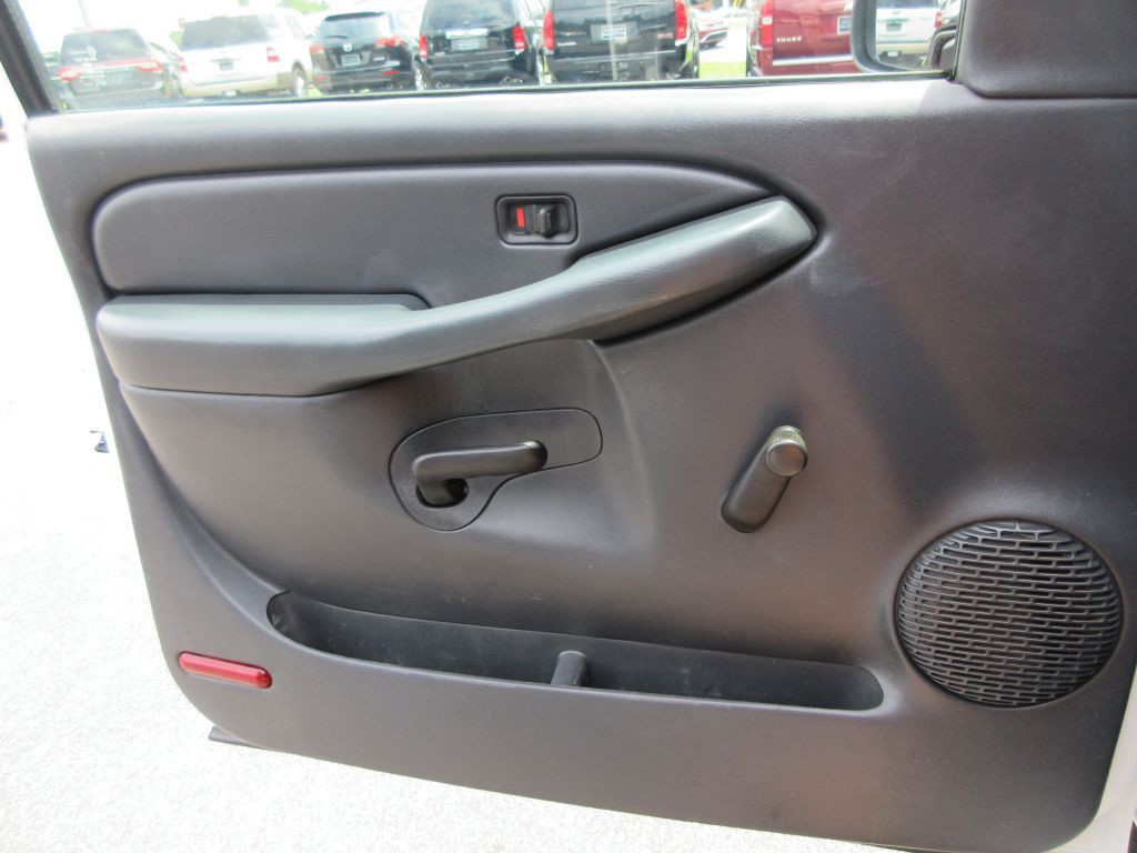 2000 Chevrolet Silverado 1500 Image 10