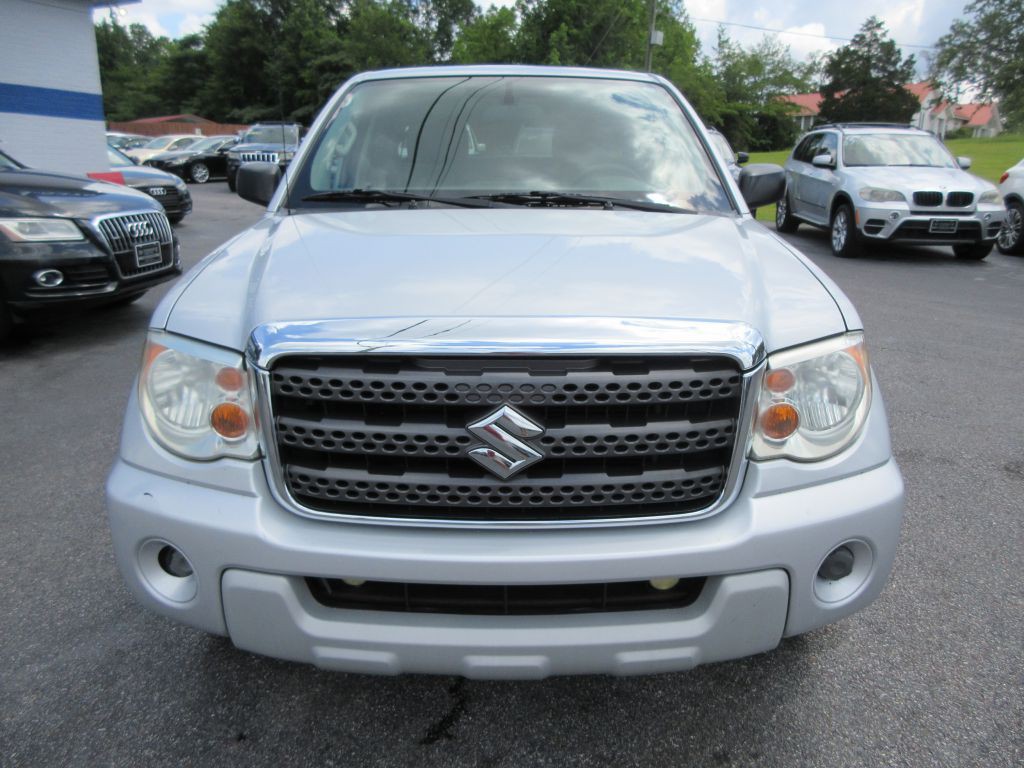2012 Suzuki Equator Image 2