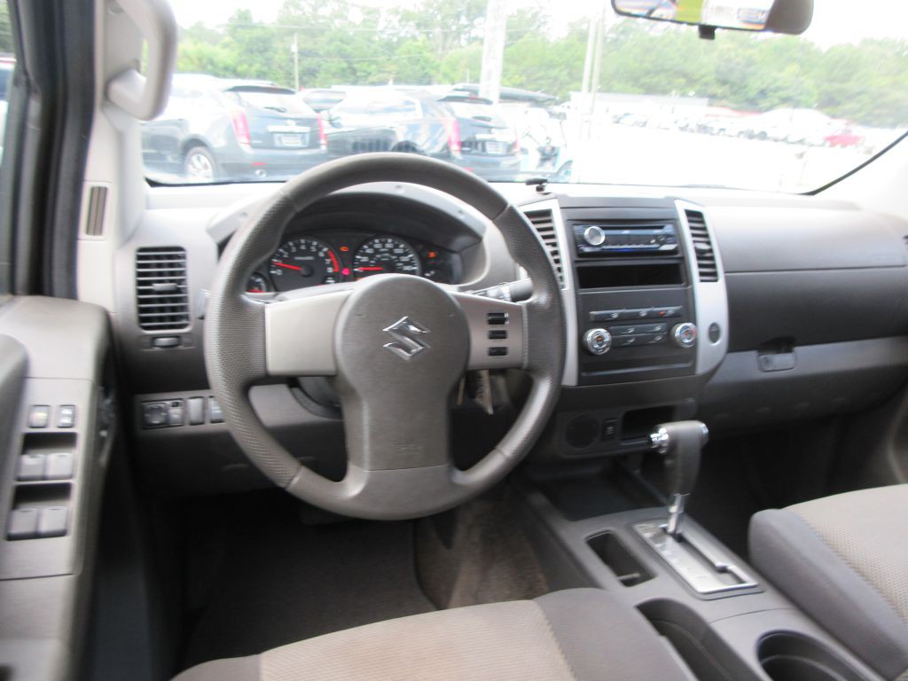 2012 Suzuki Equator Image 7