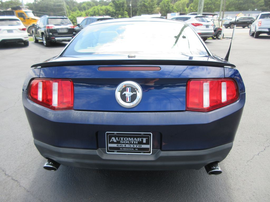 2011 Ford Mustang Image 5