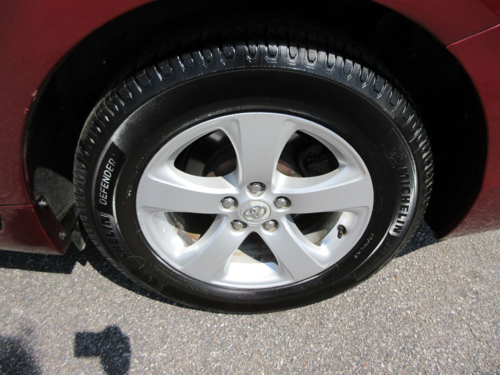 2011 Toyota Sienna Image 15