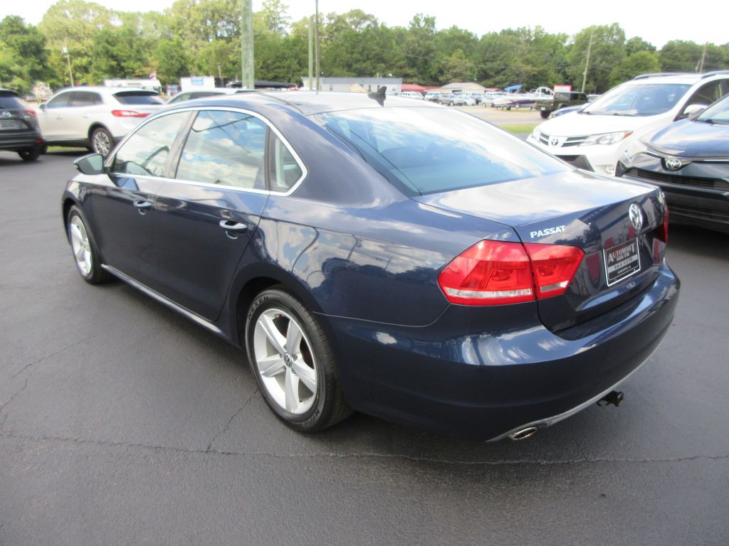 2012 Volkswagen Passat Image 6