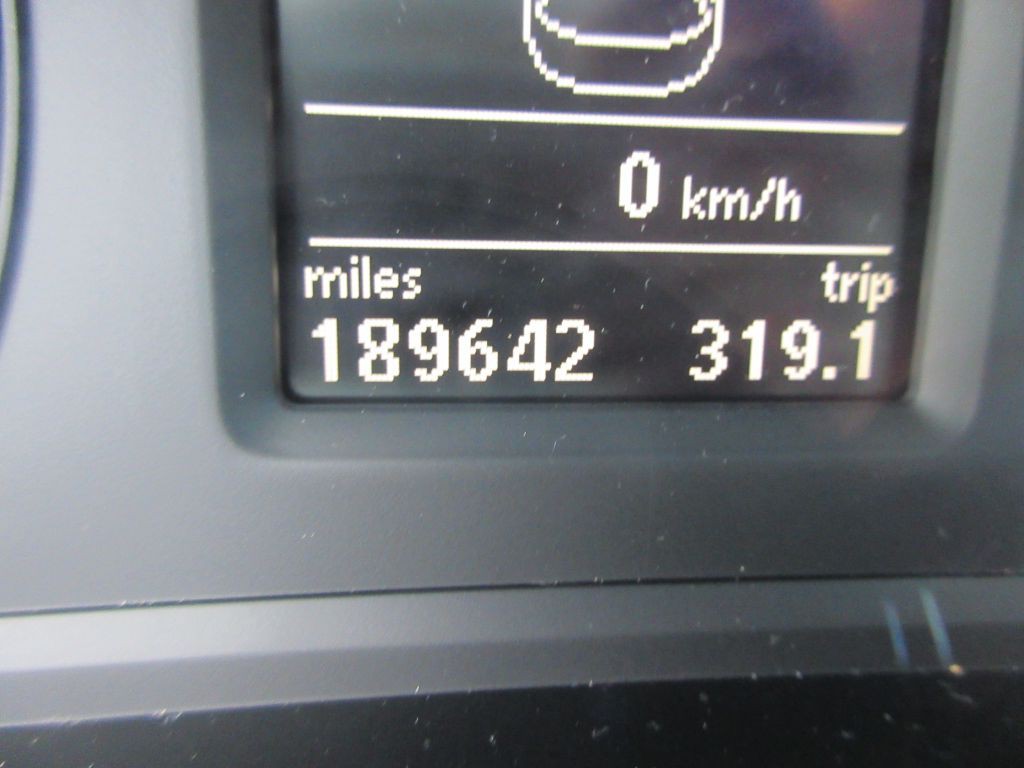 2012 Volkswagen Passat Image 8