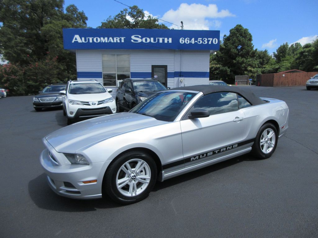 2014 Ford Mustang Image 1