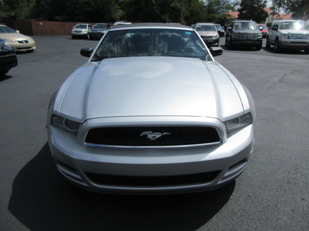 2014 Ford Mustang Image 2