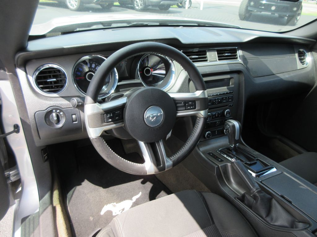 2014 Ford Mustang Image 7