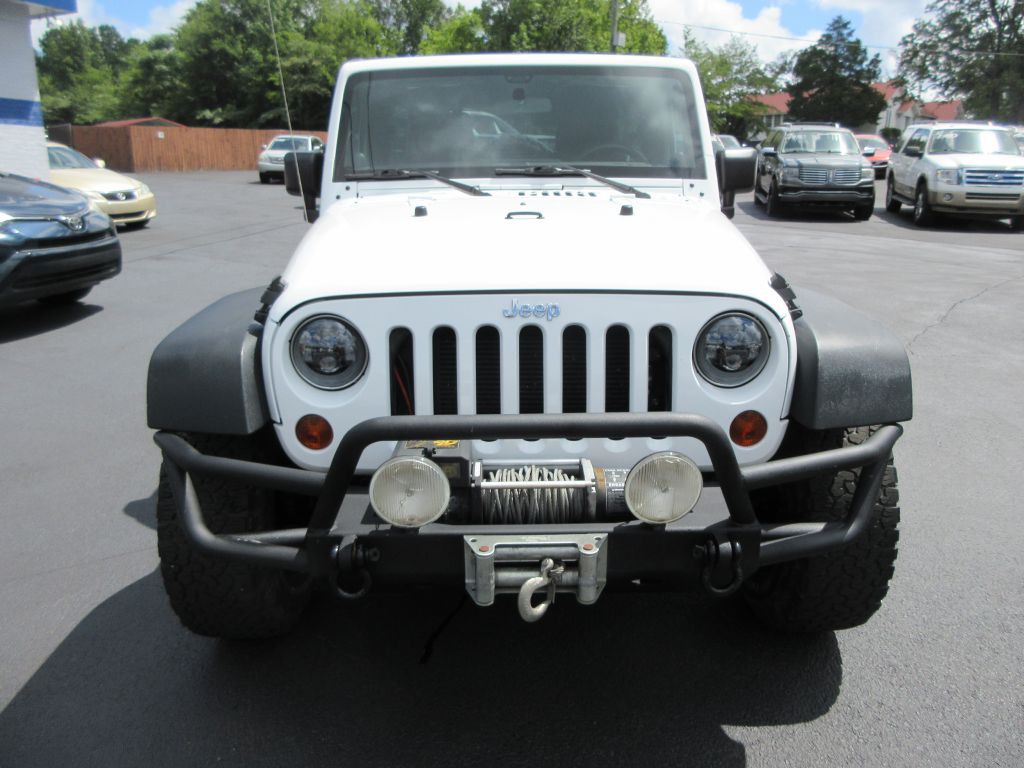 2012 Jeep Wrangler Unlimited Image 2