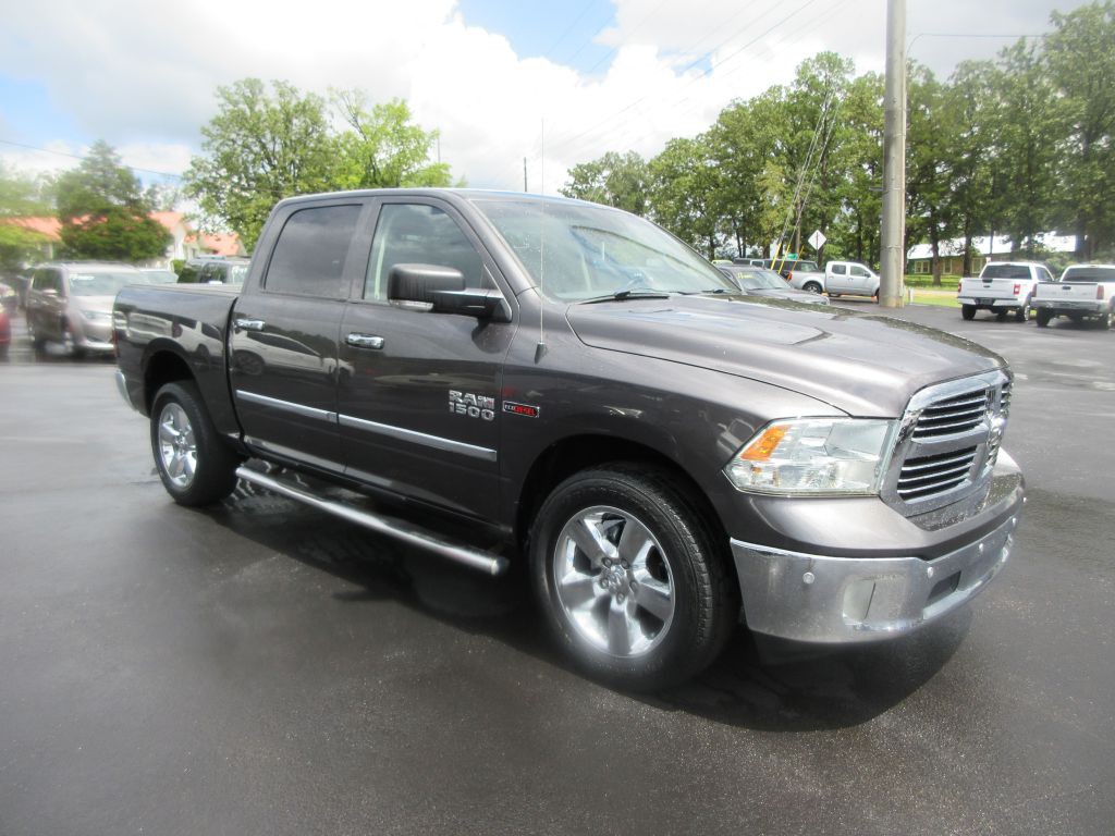 2015 RAM 1500 Image 3