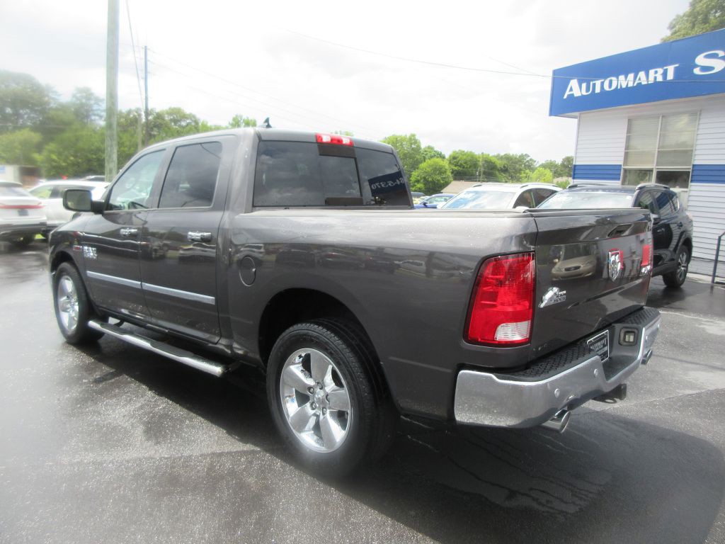 2015 RAM 1500 Image 7