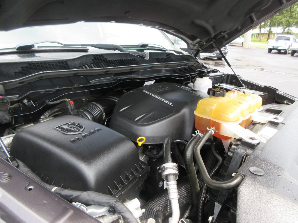 2015 RAM 1500 Image 16