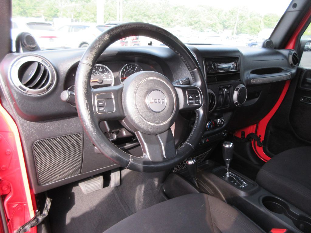 2013 Jeep Wrangler Image 7
