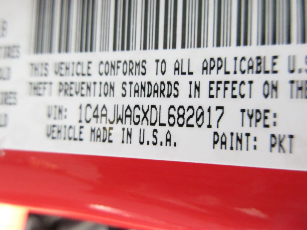 2013 Jeep Wrangler Image 13