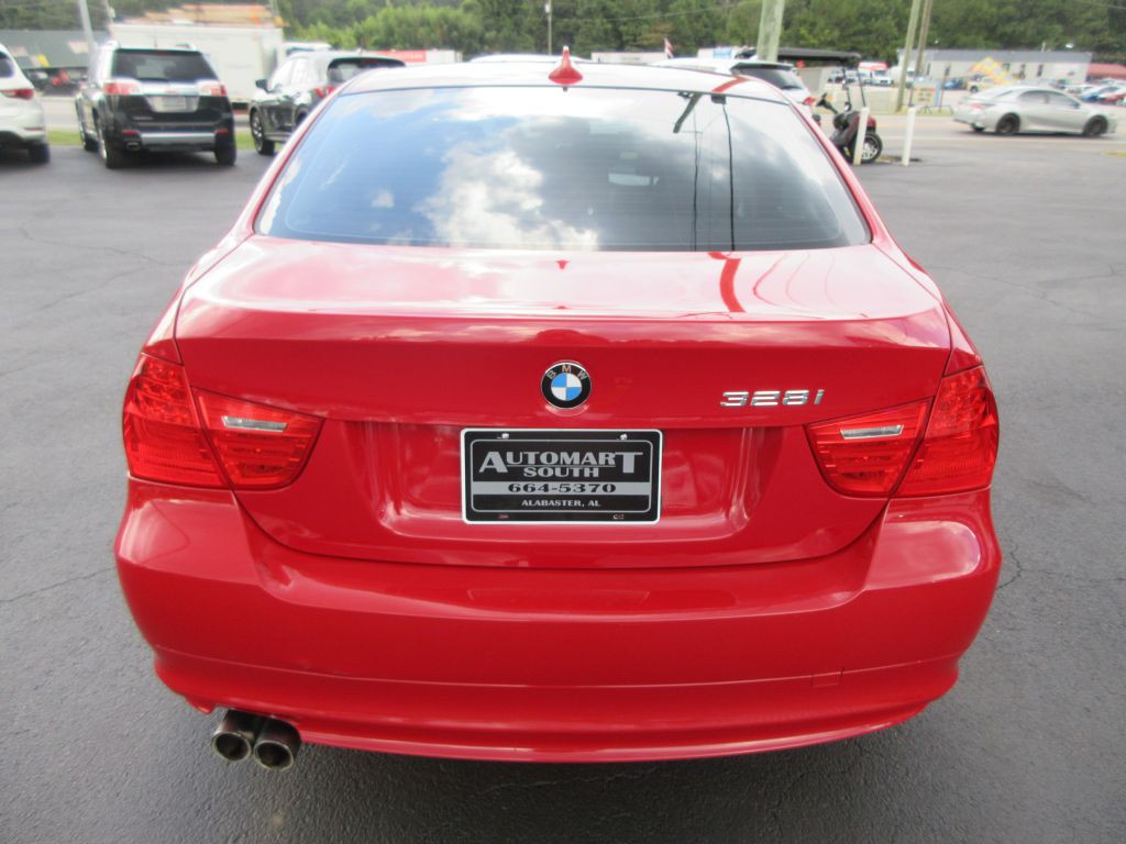 2010 BMW 3 Series Image 5