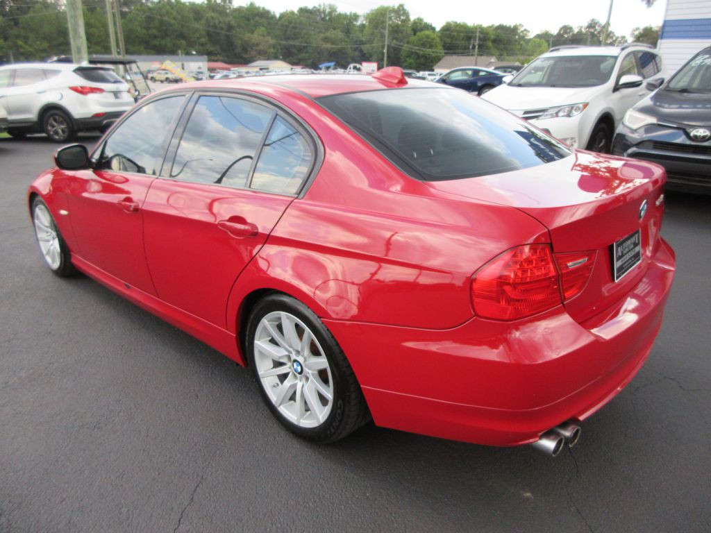 2010 BMW 3 Series Image 6
