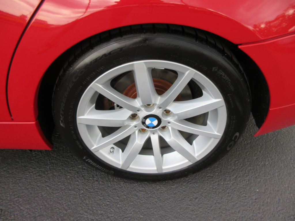 2010 BMW 3 Series Image 15