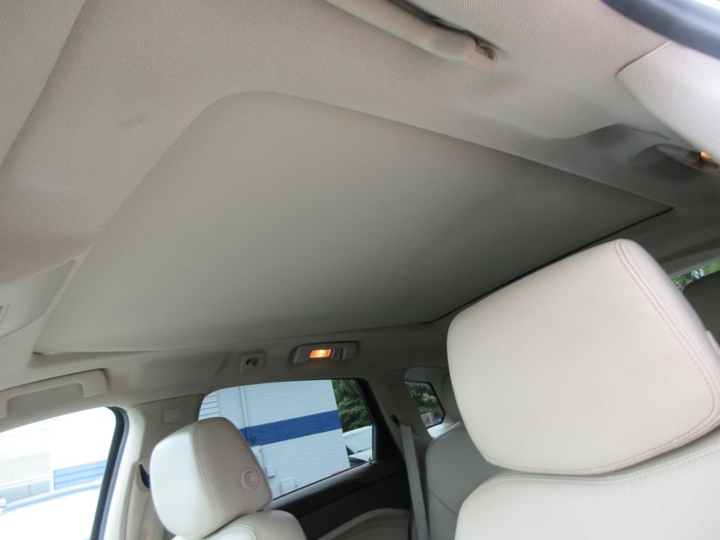 2011 Cadillac SRX Image 11