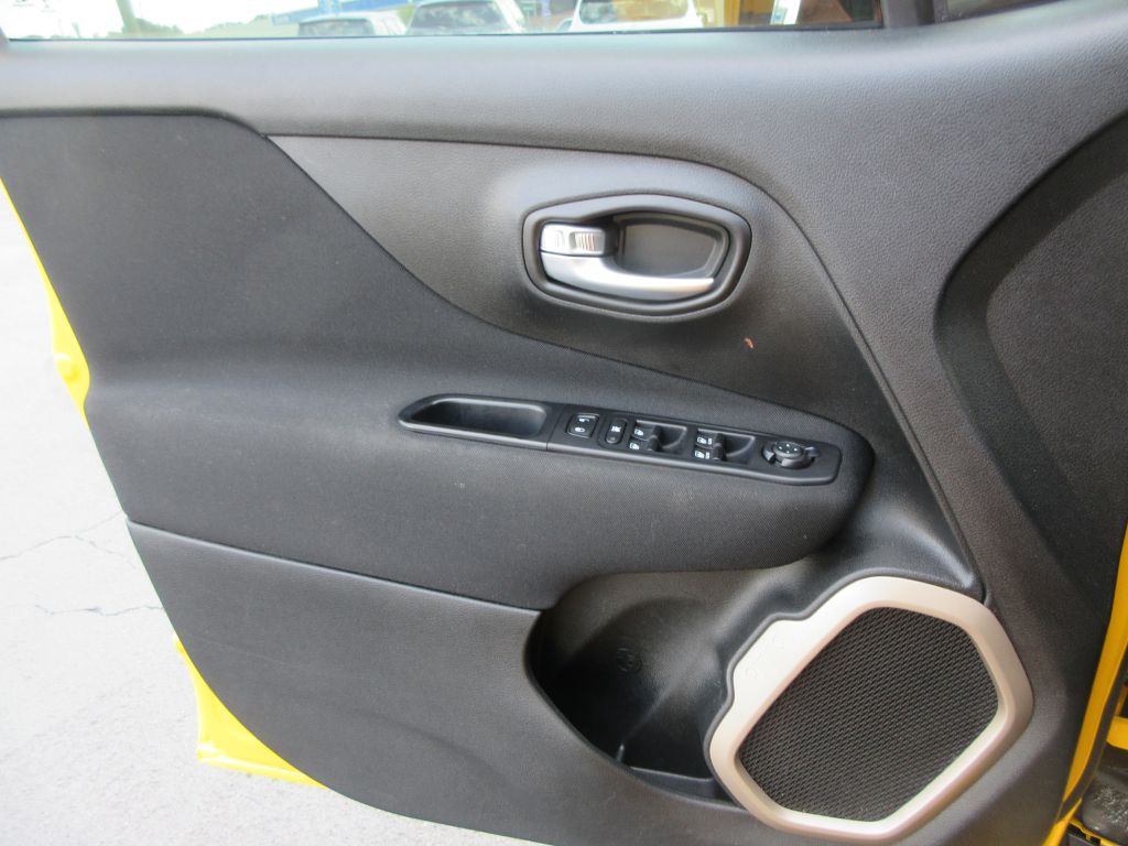 2017 Jeep Renegade Image 10
