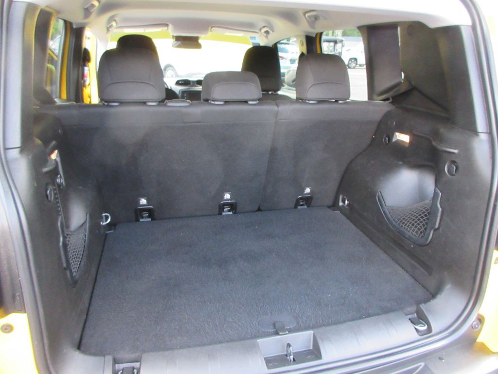 2017 Jeep Renegade Image 15