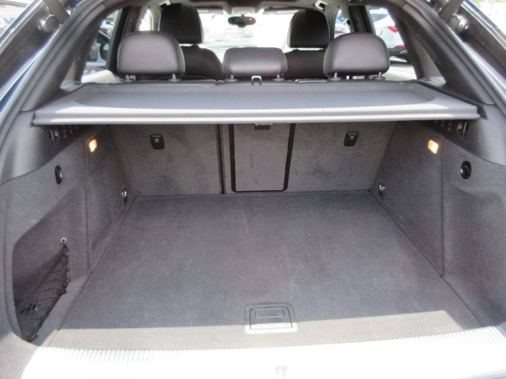 2015 Audi Q3 Image 16