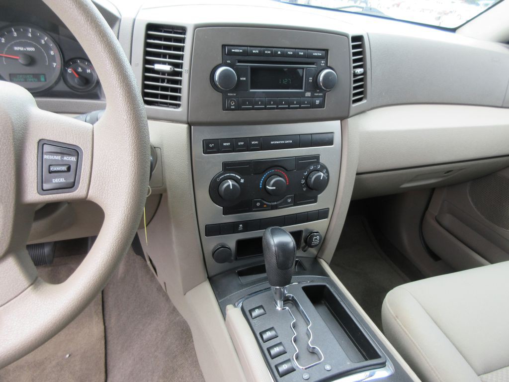 2006 Jeep Grand Cherokee Image 9