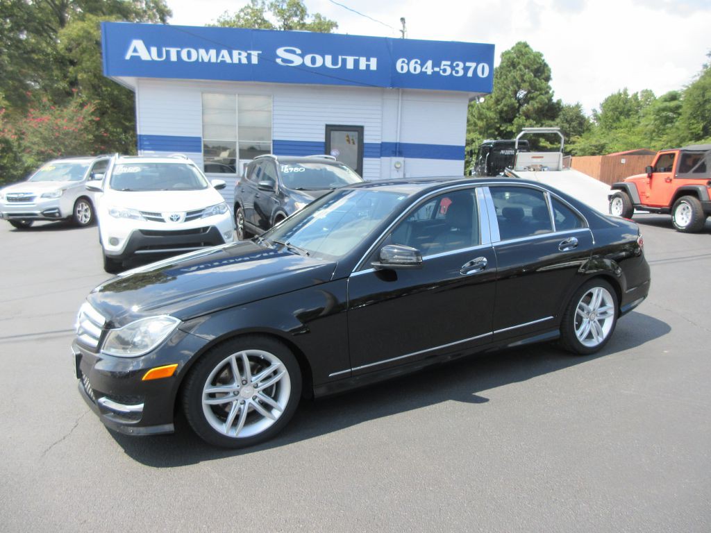2012 Mercedes-Benz C-Class Image 1