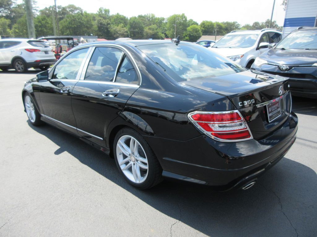 2012 Mercedes-Benz C-Class Image 6