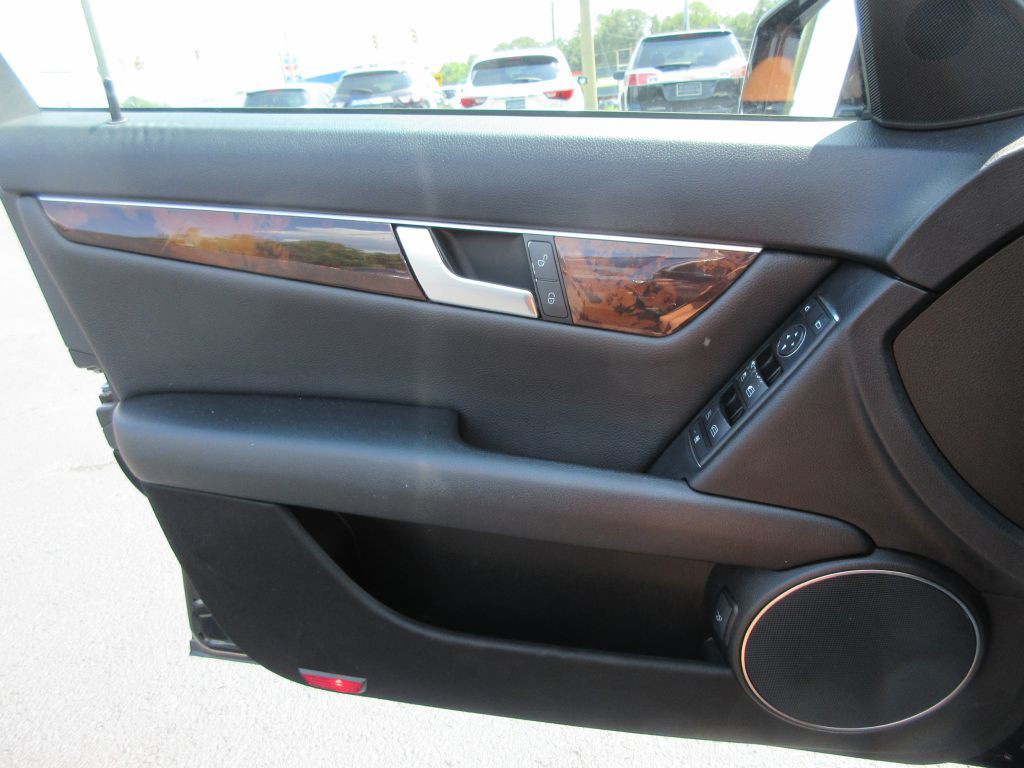 2012 Mercedes-Benz C-Class Image 10