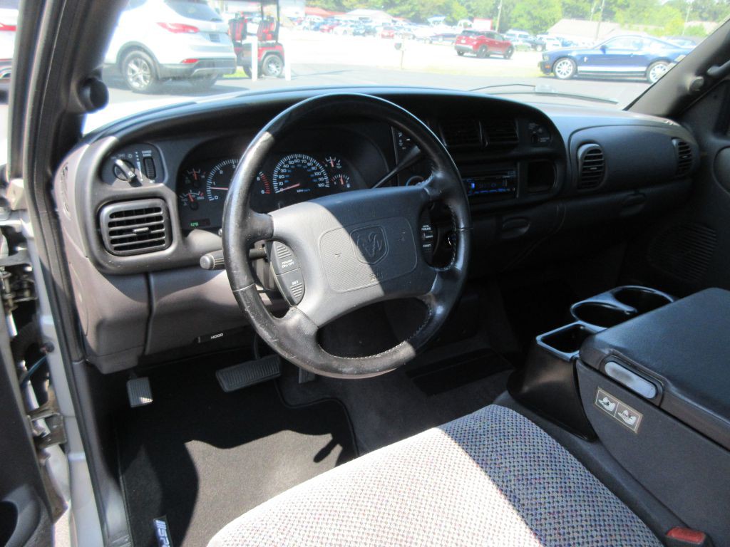 2001 Dodge Ram 1500 Image 8