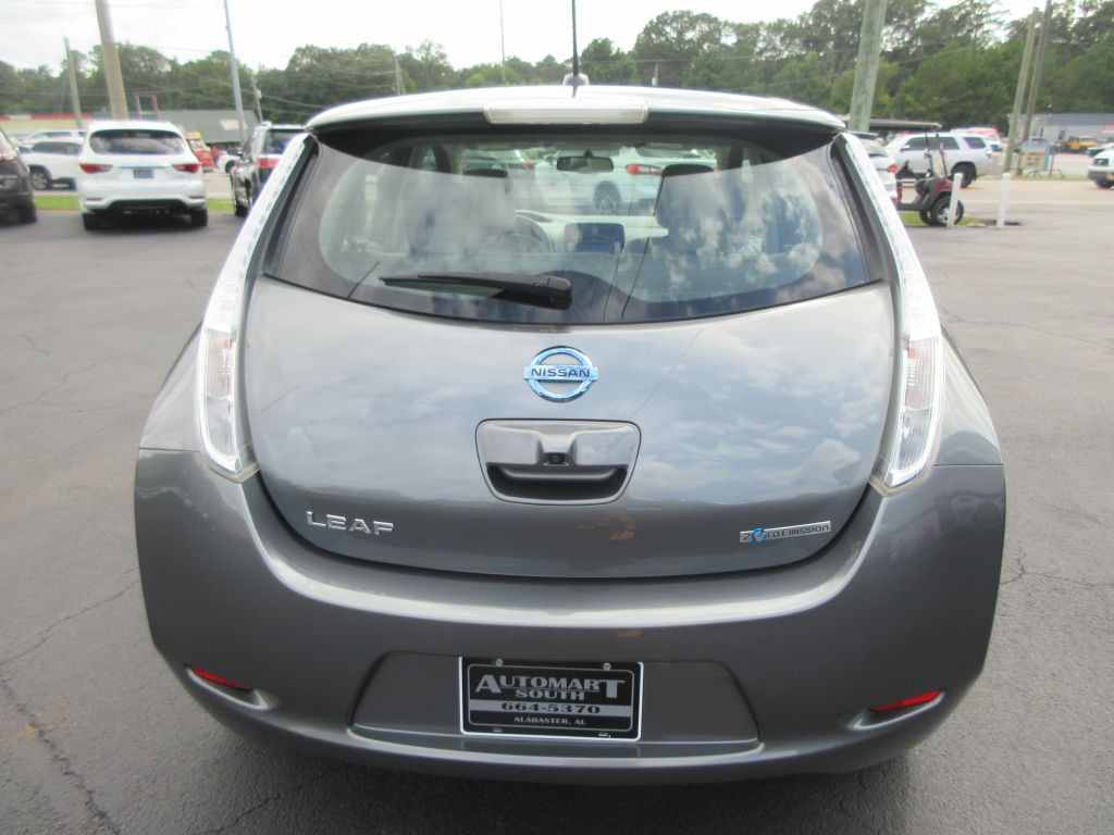2015 Nissan Leaf Image 5