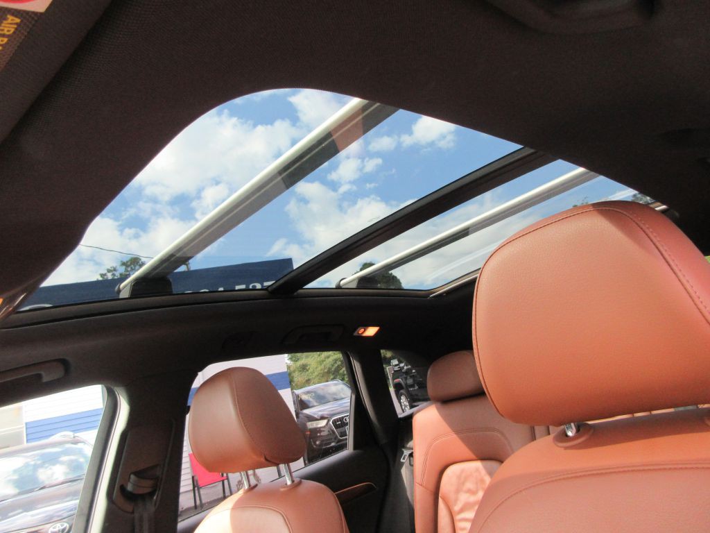 2011 Audi Q5 Image 11
