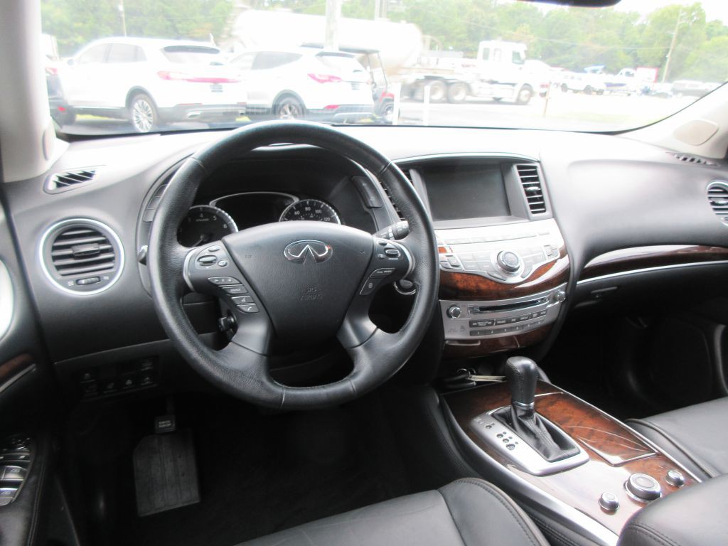 2013 INFINITI JX35 Image 7