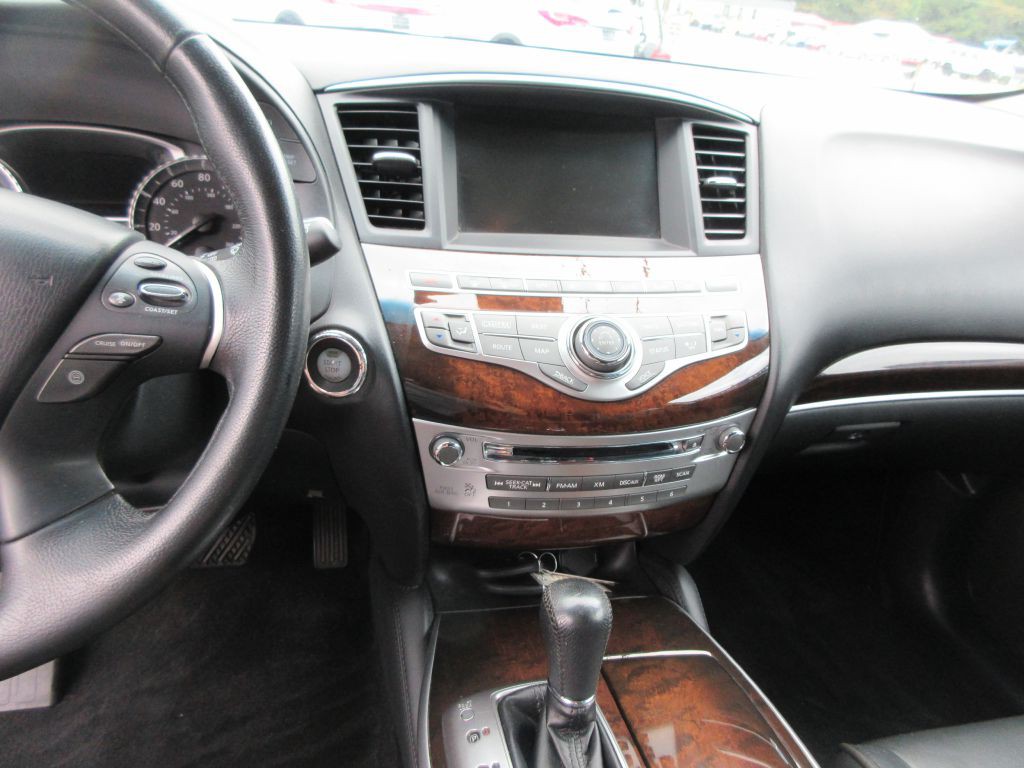 2013 INFINITI JX35 Image 9