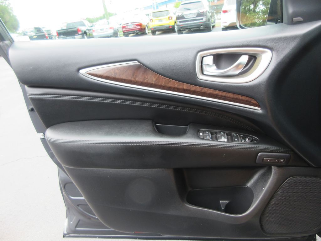 2013 INFINITI JX35 Image 10