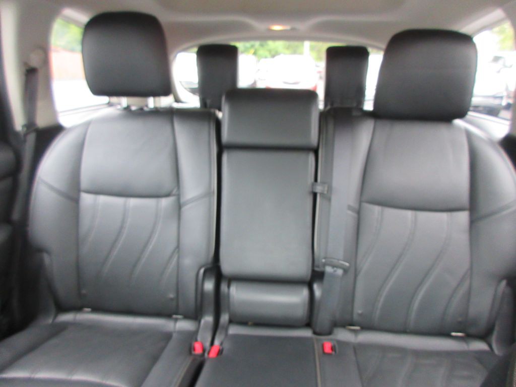 2013 INFINITI JX35 Image 13