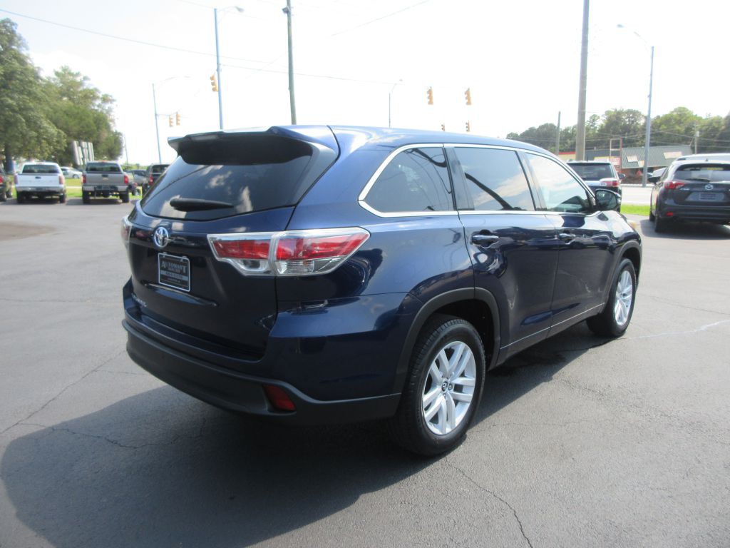 2016 Toyota Highlander Image 4