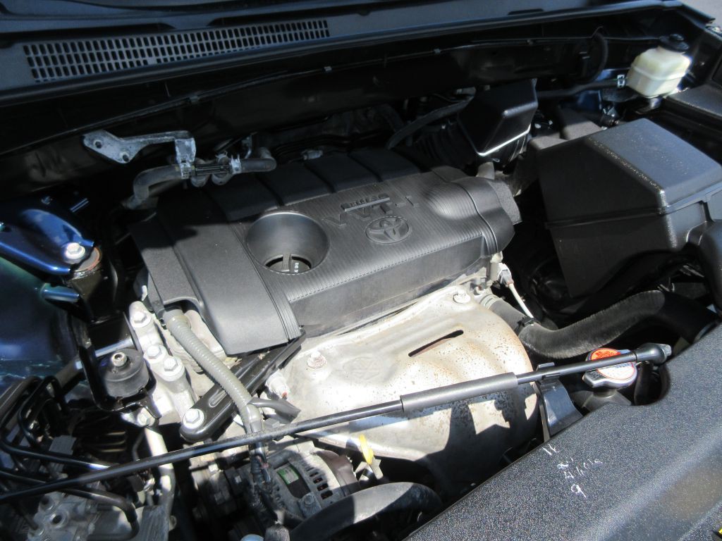 2016 Toyota Highlander Image 17
