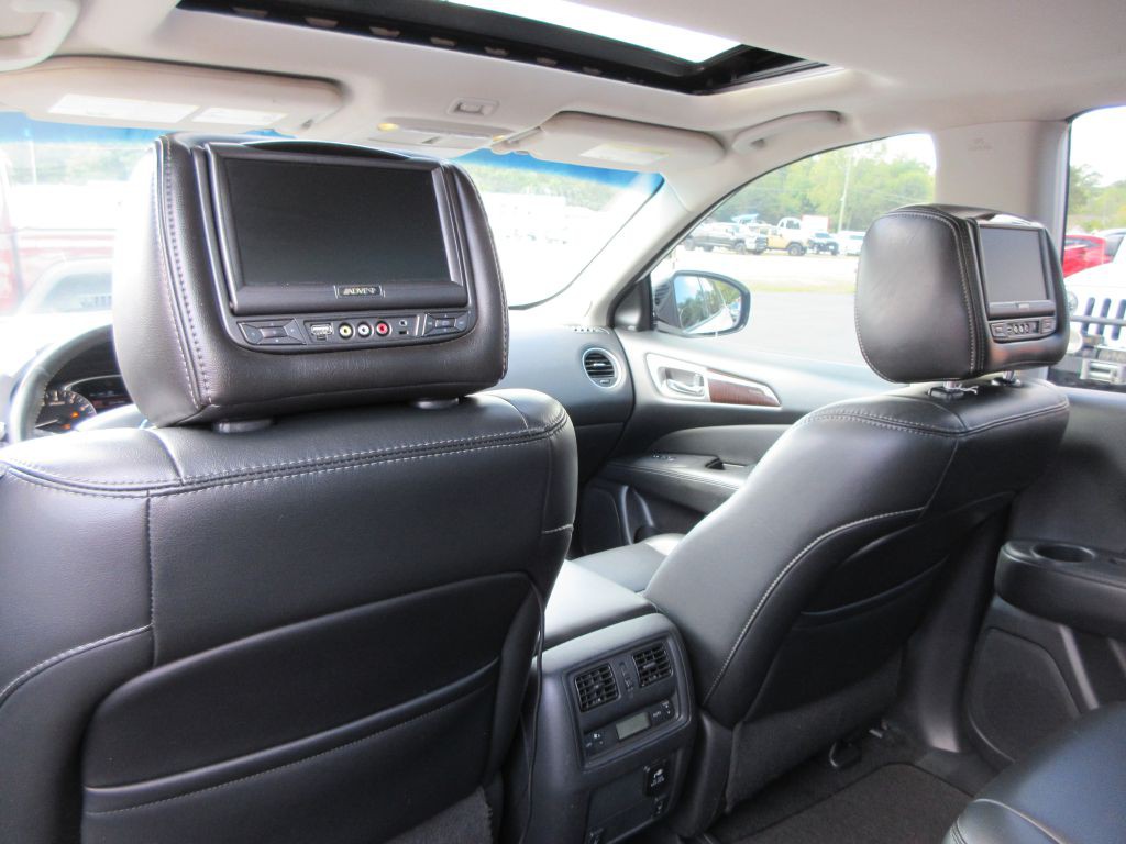 2016 Nissan Pathfinder Image 14