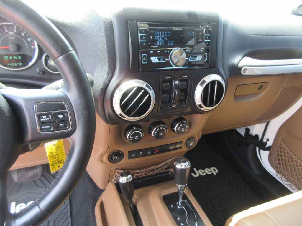 2012 Jeep Wrangler Unlimited Image 9