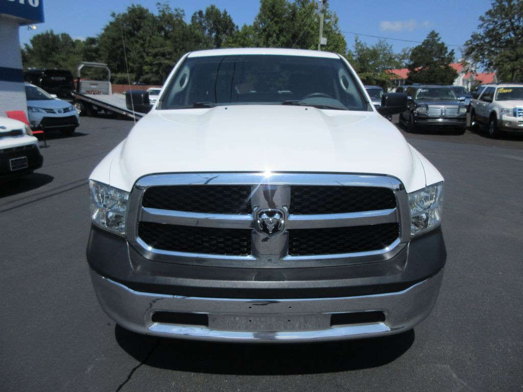 2018 RAM 1500 Image 2