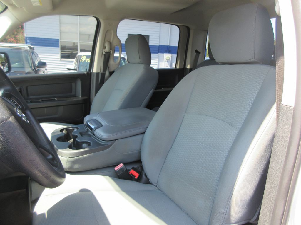 2018 RAM 1500 Image 12