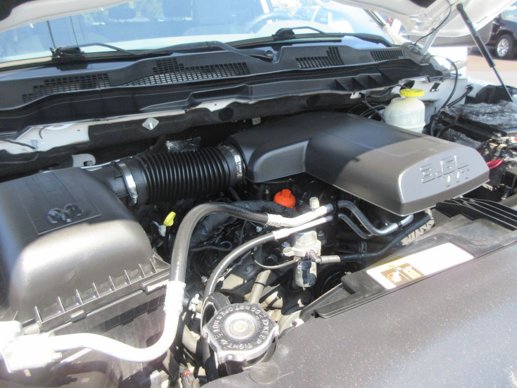 2018 RAM 1500 Image 16