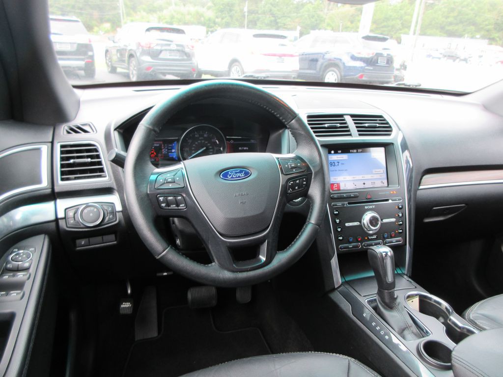 2017 Ford Explorer Image 7